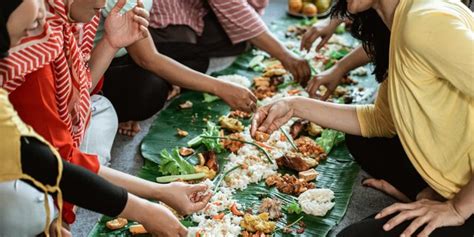 Makan Nasi Langsung Pakai Tangan Jauh Lebih Nikmat Ada Sebabnya