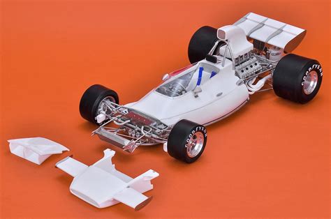 McLaren M19A Fulldetail Kit 1/12 - Model Factory Hiro | Car-model-kit.com