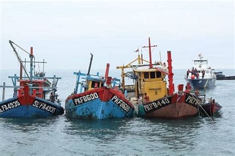 Berbendera Vietnam KKP Tangkap Dua Kapal Ikan Asing Ilegal Di Laut Natuna