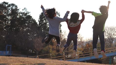 画像・写真｜『まんぷく』福子のモデル・安藤仁子。父の会社の倒産で育ち盛りなのに食べるものがない貧しくとも娘三人いれば、家の中に明るい笑いが