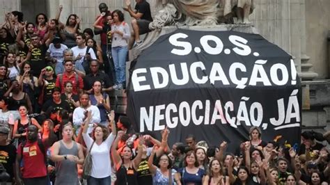 Greve O país e a universidade por que lutamos Outras Palavras