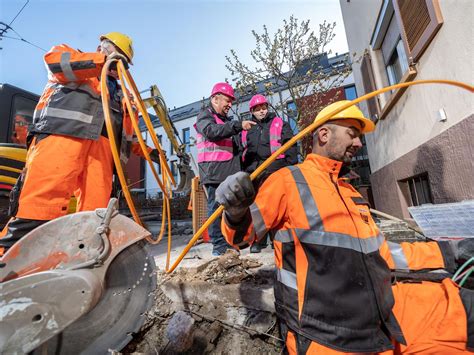 Gigabit Region Stuttgart Meilensteine Beim Glasfaser Ausbau Geschafft