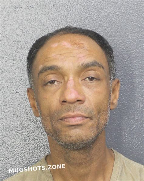 RIVERA RAFAEL 04 21 2024 Broward County Mugshots Zone