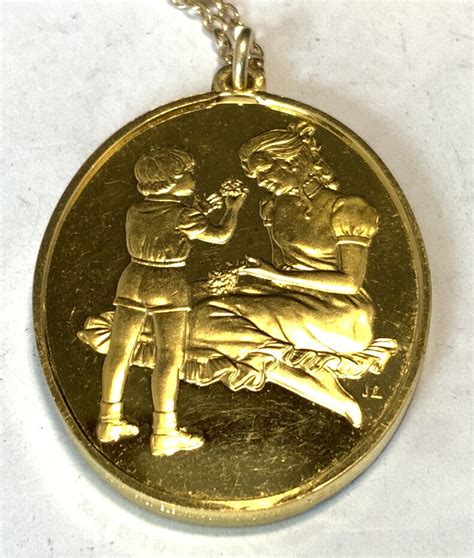 Franklin Mint Vermeil Gold over Sterling Mother's Lov… - Gem