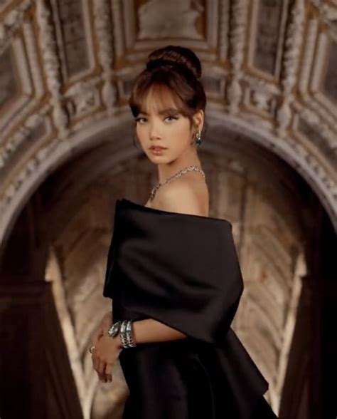 Pin by ⁠ on Lisa | Iconic dresses, Muslim women fashion, Blackpink lisa