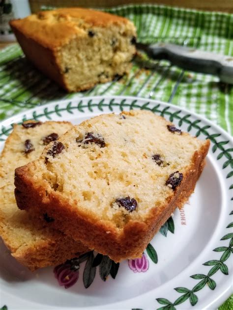 Hot And Cold Running Mom Just My Stuff Lemon And Raisin Loaf