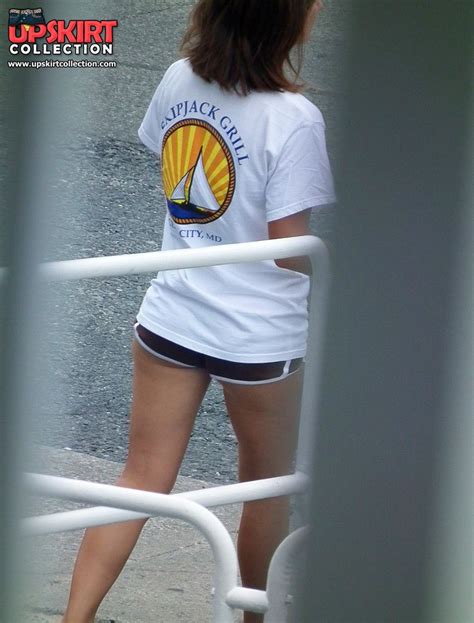 Real Amateur Public Candid Upskirt Picture Sex Gallery Voyeur Scenes With Bikini Hot Girls