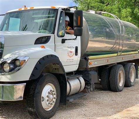 Water Delivery & Hauling | South Paw Ag Services | Portage la Prairie, MB