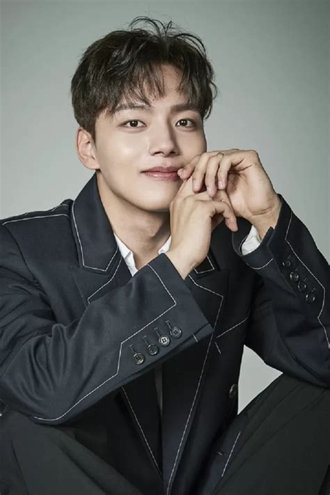 Yeo Jin Goo Dalam Pembicaraan Bintangi Drama Saeraenadae Kvibes