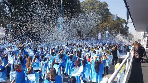 Desfile De Gauchos Y Vigilia En La Plaza Así Serán Los Festejos Por El