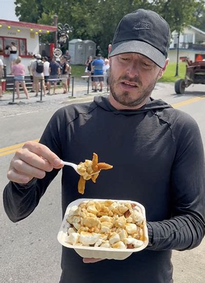 Olivier Primeau vient de goûter à la Meilleure Poutine du Québec