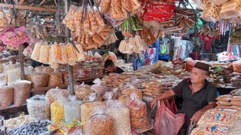 Jelang Hari Raya Iduladha Pedagang Kue Kering Dadakan Mulai