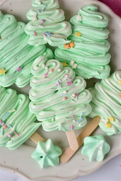 Meringue Christmas Trees Easy Christmas Tree Meringue Cookies