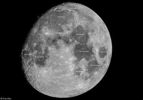 La Luna De Ayer Est Visible Y Est Creciendo Astronom A