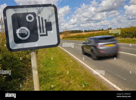 Speed Camera Sign, UK Stock Photo - Alamy