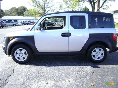 Alabaster Silver Metallic Honda Element Lx Awd Photo