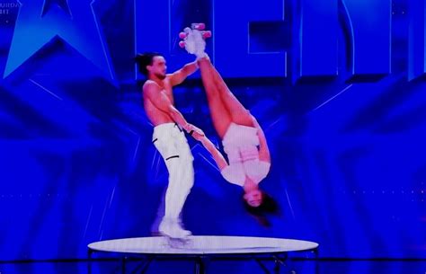 Aerial Roller Skate Duo Score Simon Cowell S Golden Buzzer Ynuktv