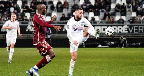 Au Bout Du Suspense Bordeaux Arrache Le Nul Contre Amiens