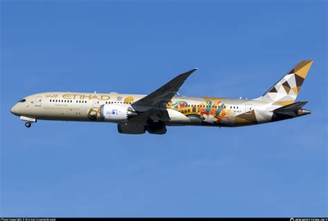 A Blh Etihad Airways Boeing Dreamliner Photo By Kris Van