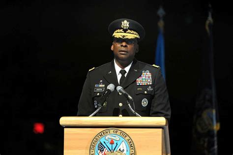 Глава Пентагона: США помогут Украине перейти в контрнаступление