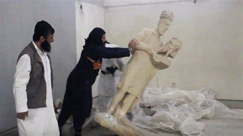 El Estado Islámico destruye estatuas de Níniveh en el museo de Mosul