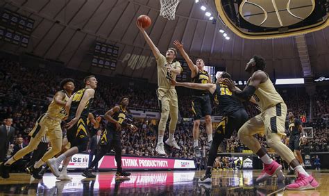 Iowa basketball: Hawks struggle defensively in loss to Purdue