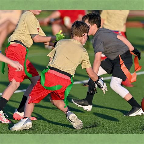 Snapklik.com : Wettarn 16 Players Flag Football Belts Adjustable Flag