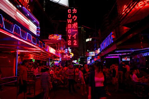 A Guide To Bangkoks Red Light Districts