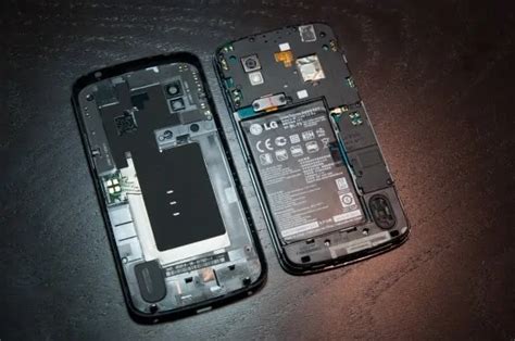 LG Nexus 4 Battery Easily Replaced