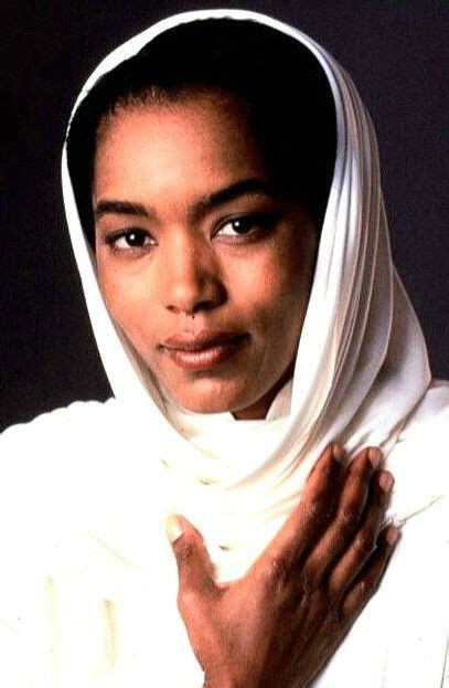 Angela Bassett As Betty Shabazz Film Genres Betty Shabazz Angela