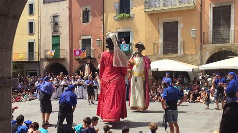 Festa Major de Sant Genís de Torroella de Montgrí Ballada dels Gegants