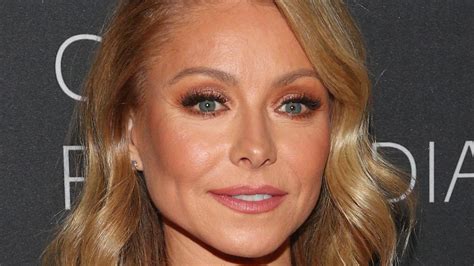 Heres What Kelly Ripa Looks Like In Real Life Vs Instagram