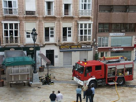 CARTAGENA Un Incendio Provoca El Desalojo De Los Vecinos De Un