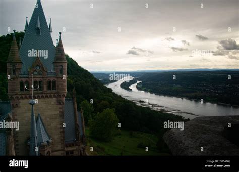 Schloss Drachenburg In Bonn Deutschland Mit Innenstadt Und