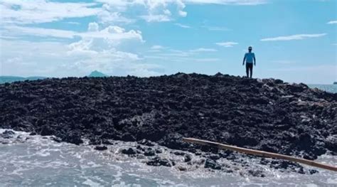 Fenomena Mud Volcano Munculnya Pulau Baru Usai Gempa Magnitudo 7 5 Di