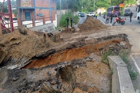 Alertan Nuevo Hundimiento En Tramo De La Carretera Panamericana La