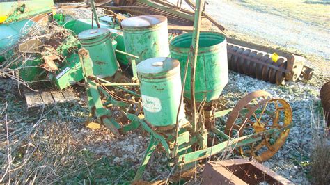 John Deere 246 Planting And Seeding Planters John Deere Machinefinder