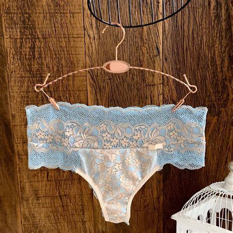 Calcinha Em Renda Laterais Largas Gardens Lingerie