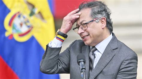 El Presidente De Colombia Buscar Estatizar El Mbito De La Salud Perfil