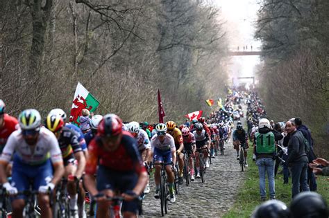 Mathieu Van Der Poel Wins Mens Paris Roubaix In Alpecin Deceuninck 1 2