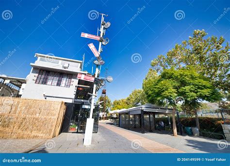 He Restaurants Next To The Promenade And The Bike Path In The Compound