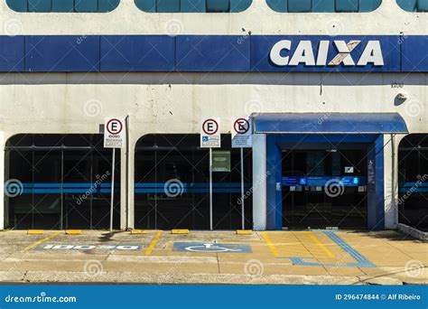 logo  caixa geral de depositos portuguese state owned banking