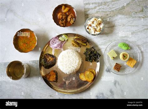 A BENGALI THALI SERVED IN A OCCATION Stock Photo - Alamy