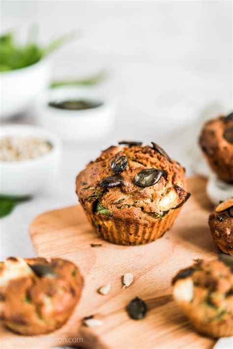 Muffiny ze szpinakiem i fetą wytrawne muffinki z pestkami dyni i