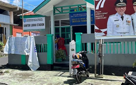 Ini Penyebab Warga Stadion Palang Kantor Lurah Indotimur