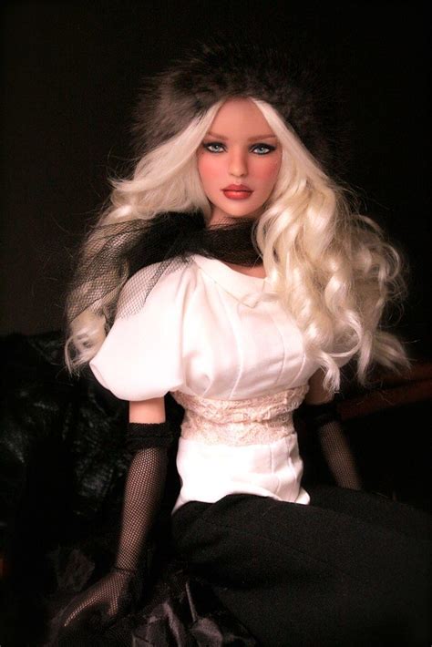 Jewelianne Repaints Gorgeous Fashion Fashion Royalty Dolls Fashion