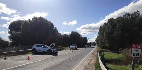 Brutal Accidente De Tráfico Deja A Una Familia Y A Otra Persona Heridas En Bardenas Reales