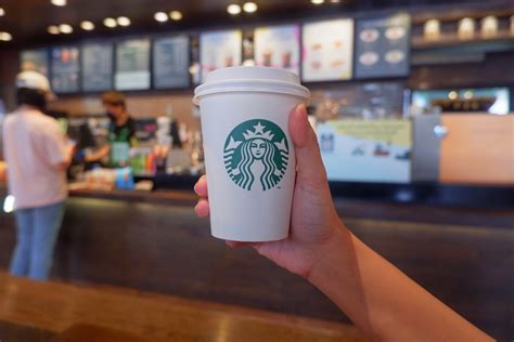 Los Vasos Reutilizables Y El Caf Que Todos Los Amantes De Starbucks