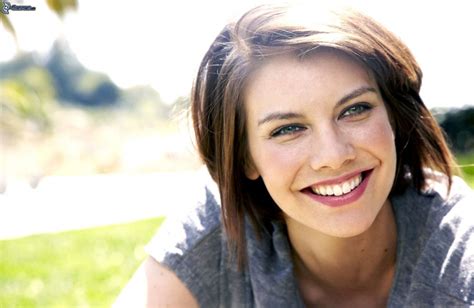 Lauren Cohan Wallpapers Images Photos Pictures Backgrounds