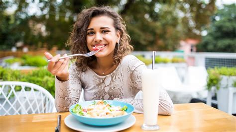 When You Eat Only Salad Everyday This Is What Happens To Your Body